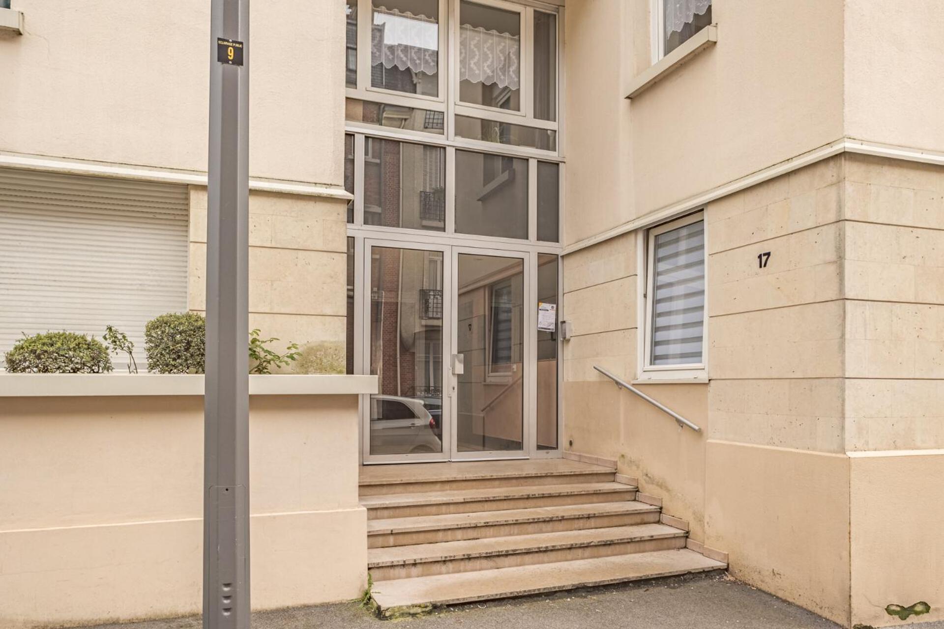 Julia Home, Madamedemconciergerie Реймс Экстерьер фото